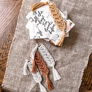 Macrame bookmarks